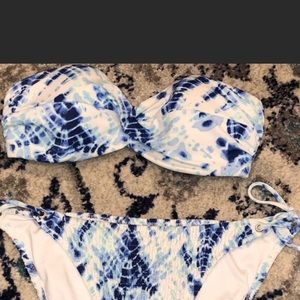 VS The Knockout bandeau top